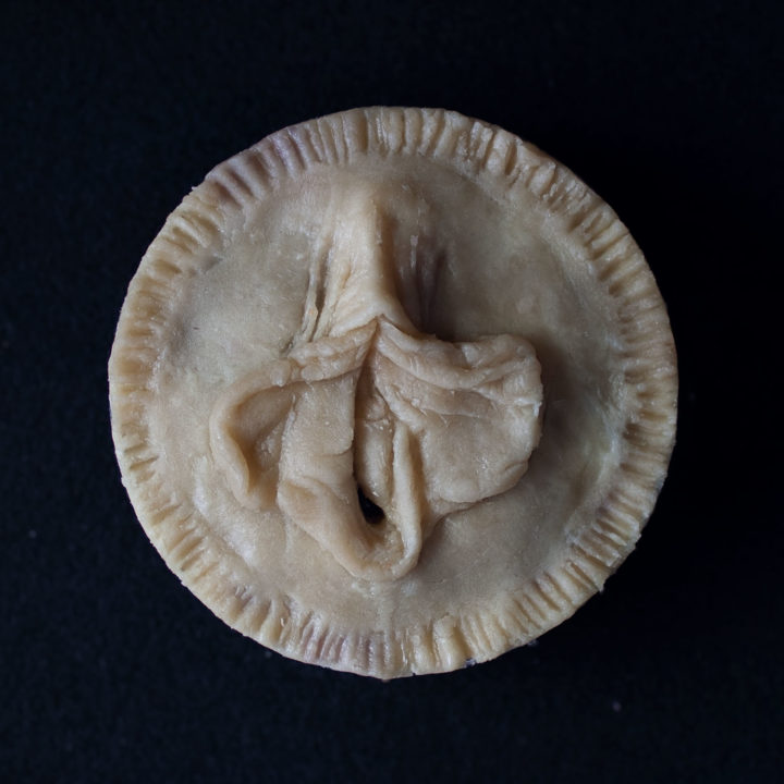 Pie 11, a pie sculpted to appear like a vulva