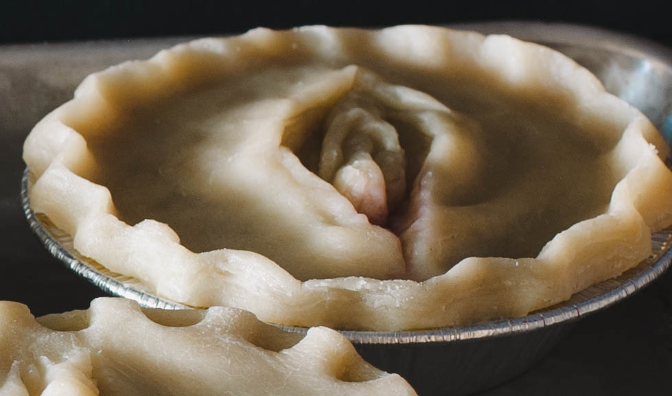 Angled view of vulva pie crust decoration an unobstructed view of the labia minora 